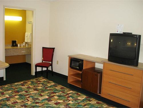 Econo Lodge Μπόουλινγκ Γκριν Εξωτερικό φωτογραφία