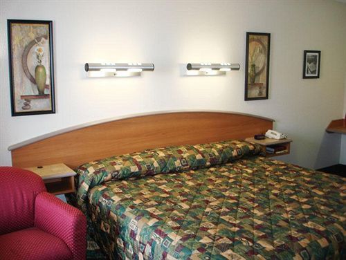 Econo Lodge Μπόουλινγκ Γκριν Εξωτερικό φωτογραφία