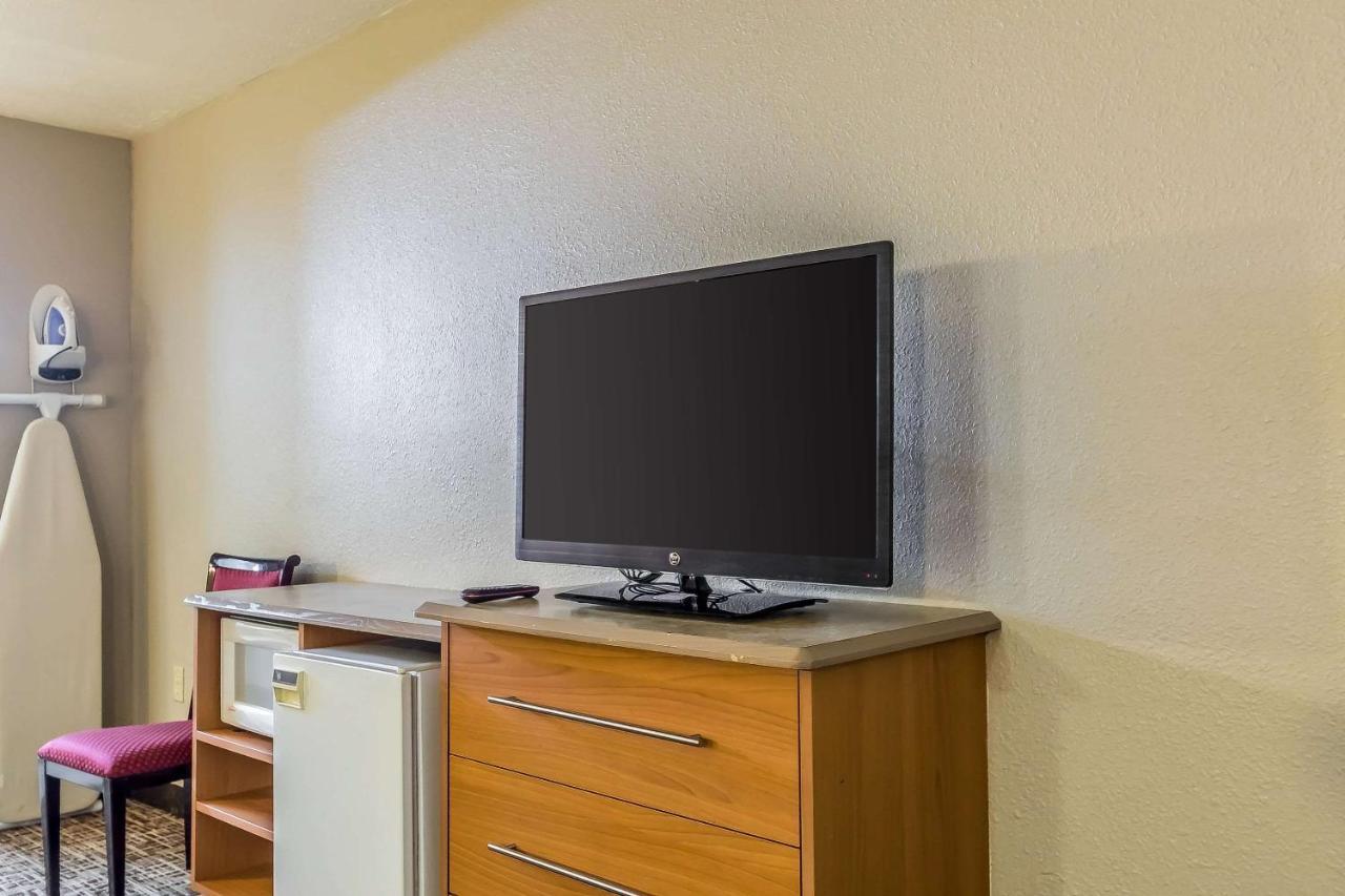 Econo Lodge Μπόουλινγκ Γκριν Εξωτερικό φωτογραφία